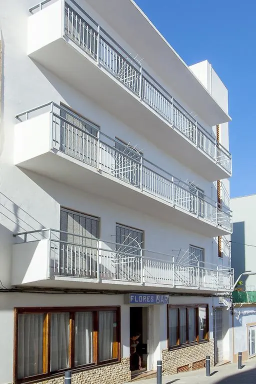Hostal Flores Сан-Антонио-Абад