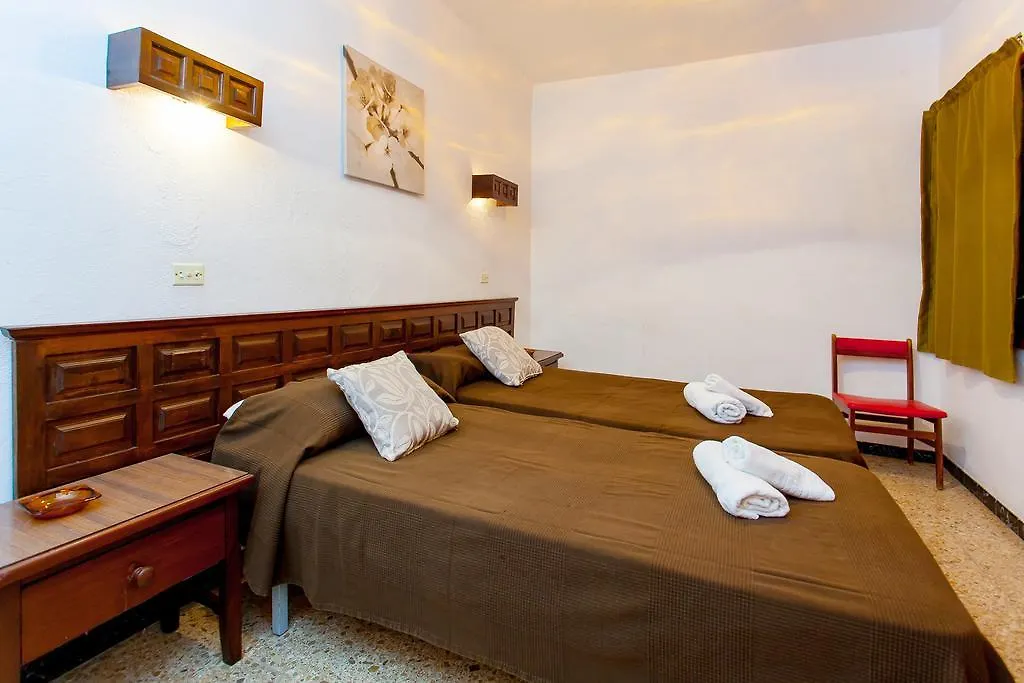 Hostal Flores San Antonio  San Antonio (Ibiza)