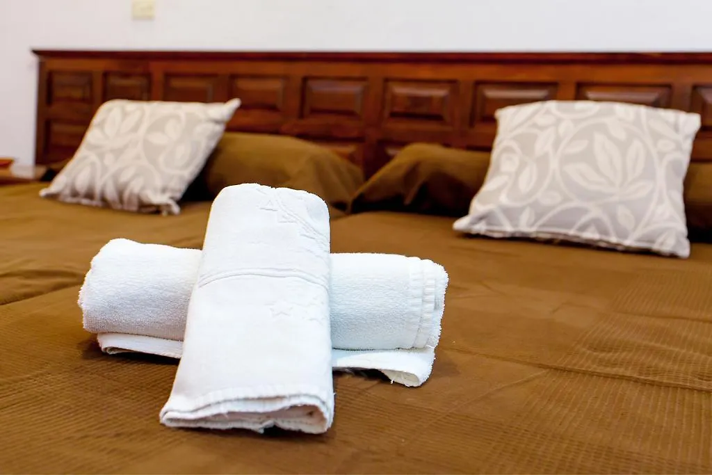 Hostal Flores San Antonio  0*, San Antonio (Ibiza) Spain
