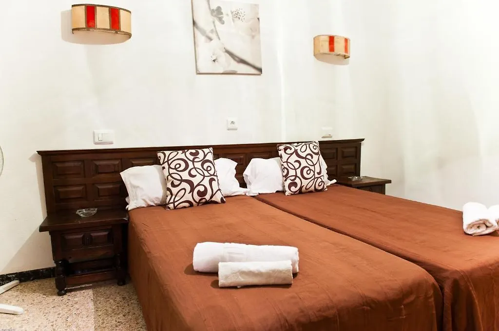 Hostal Flores San Antonio  0*, San Antonio (Ibiza)